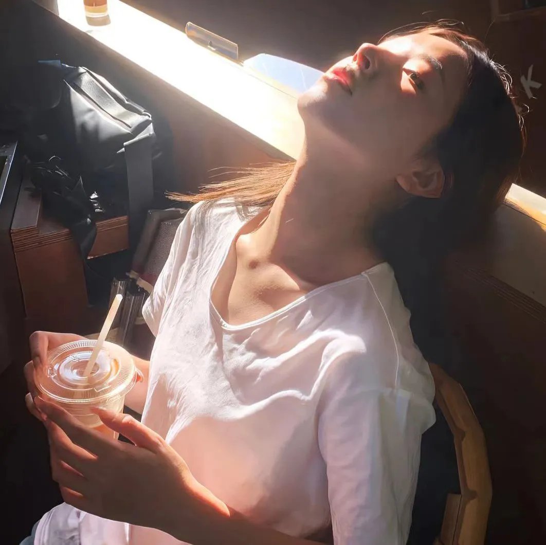悬崖上的金鱼姬